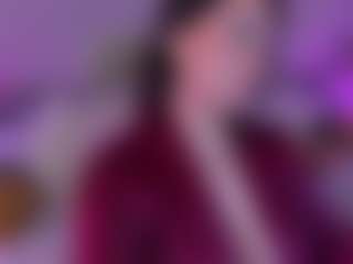 Live cam show with Sarah - Spit on Instabang