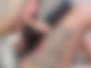 Live cam show with Sarah - Genital Piercings on CamClone