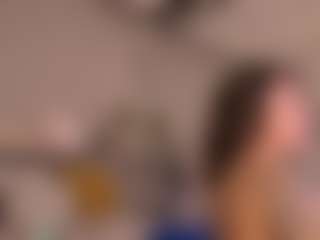 Live cam show with Sarah - Blonde Hair on sexylive.show