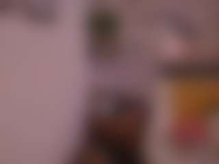 Live cam show with Sarah - Blonde Hair on Camsoda