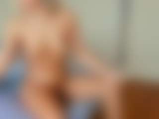 Live cam show with crissplay - Living Room on xxxlivecams.org