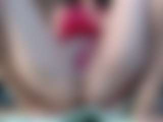 Live cam show with Squirtmania - BBW on CamSodaAdn