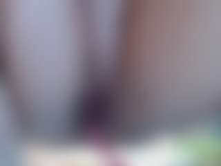 Live cam show with Squirtmania - Bedroom on SquirtSoMuch