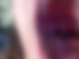 Live cam show with Squirtmania - Lovense on Fling VIP Chat