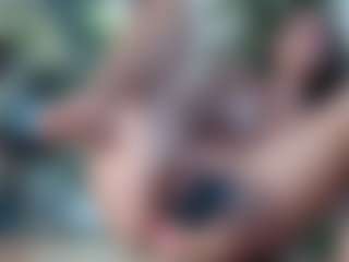 Squirtmania's Live Sex Cam Show