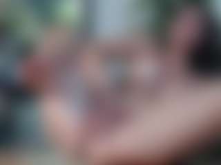 Squirtmania's Live Sex Cam Show