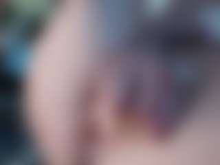 Squirtmania's Live Sex Cam Show
