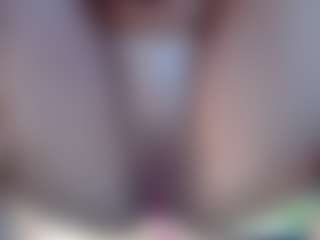 Squirtmania's Live Sex Cam Show
