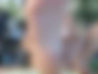 Live cam show with Squirtmania - BBW on livesexfox.com