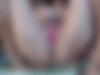 Squirtmania's Live Sex Cam Show