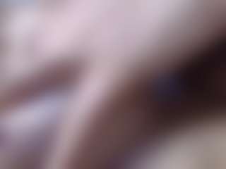 Live cam show with Squirtmania - Natural on Gym Cam Girls