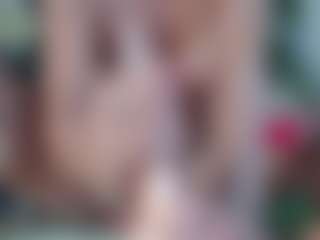 Squirtmania's Live Sex Cam Show