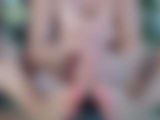Squirtmania's Live Sex Cam Show