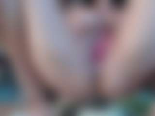 Squirtmania's Live Sex Cam Show