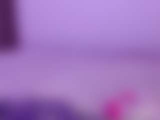 Live cam show with carolinne - Solo on hotwifechat.live