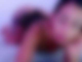 Live cam show with carolinne - Thick on googirlz