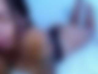 Live cam show with carolinne - Solo on hornycams.live