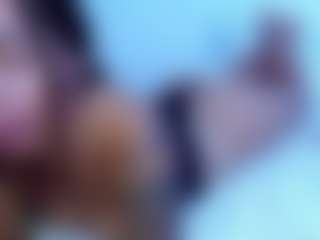 Live cam show with carolinne - Oil on hornycams.live
