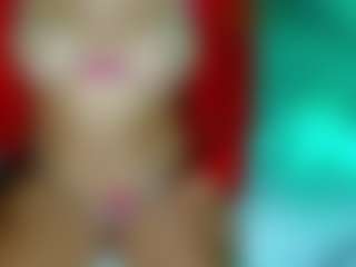 carolinne's Live Sex Cam Show
