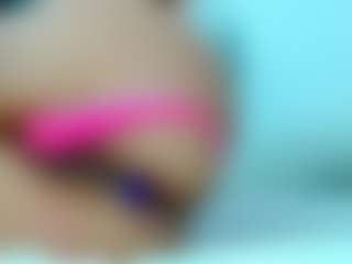 carolinne's Live Sex Cam Show