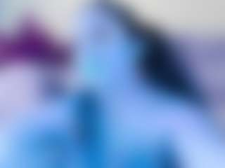 Live cam show with Neytirii - Striptease on AdultVida.com