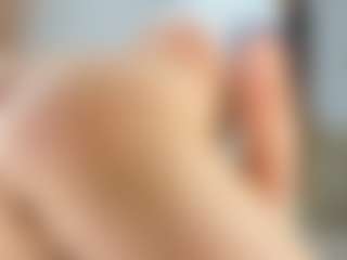 Live cam show with Neytirii - Facial on Camsoda
