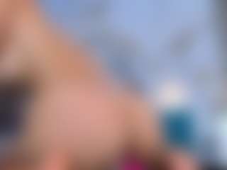 Live cam show with SophyAngeell - Dildo on Latina Girls