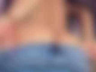 SophyAngeell MILF webcam performer live streaming