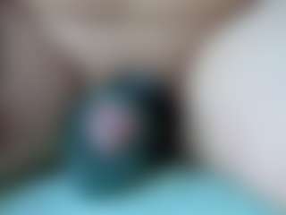 Live cam show with Naughtytoysboy - Orgasm on Dolls Live