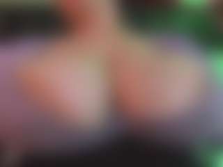 claudia-perez's Live Sex Cam Show
