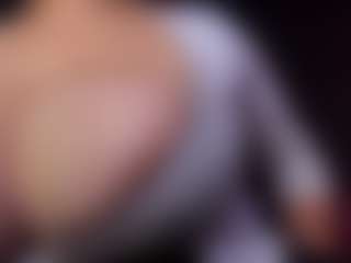 Live cam show with claudia-perez - Nipple Piercings on CamwithHer