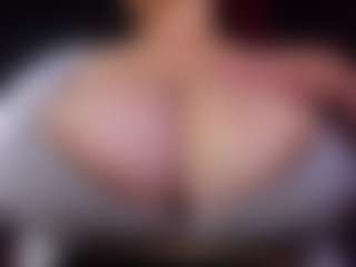 Live cam show with claudia-perez - Body Massage on xxxlivecams.org