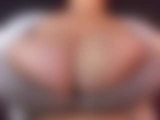claudia-perez's Live Sex Cam Show