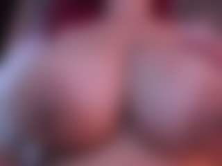 claudia-perez's Live Sex Cam Show
