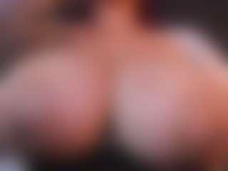claudia-perez's Live Sex Cam Show