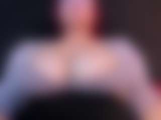 Live cam show with claudia-perez - Tease Red Hair on Chatstar
