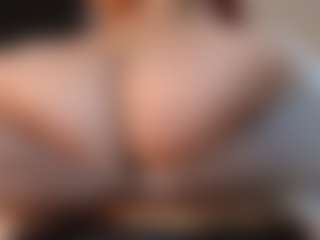 claudia-perez's Live Sex Cam Show