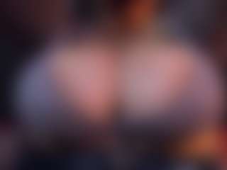 Live cam show with claudia-perez - Body Massage on Camsoda