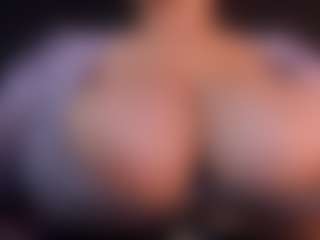 claudia-perez's Live Sex Cam Show