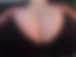 claudia-perez's Live Sex Cam Show