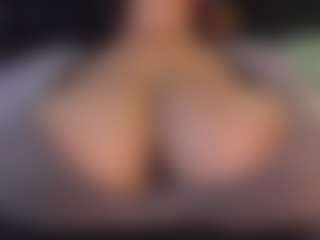 claudia-perez's Live Sex Cam Show
