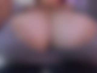 claudia-perez's Live Sex Cam Show