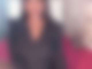 Live cam show with amberebony - Black Squirt on live18s.com
