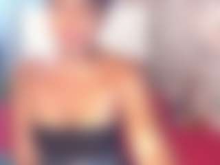 Live cam show with amberebony - Erotic Dance on SquirtSoMuch