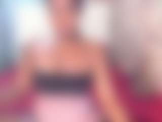 Live cam show with amberebony - Smoking on Camsoda