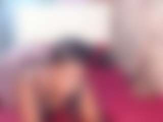 Live cam show with amberebony - Ebony Squirt on Camsoda