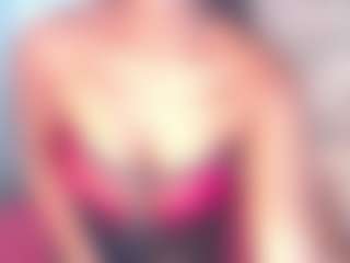 Live cam show with amberebony - Black Lush on Big Tits