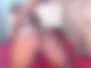 Live cam show with amberebony - Spy Petite on Milf Play