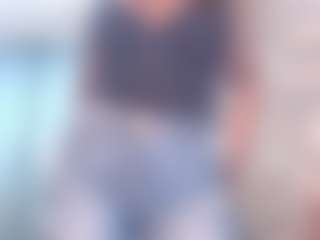Live cam show with amberebony - Ebony Big Tits on TeamSkeetLive