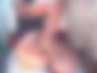Live cam show with amberebony - Juguetes on Big Tits